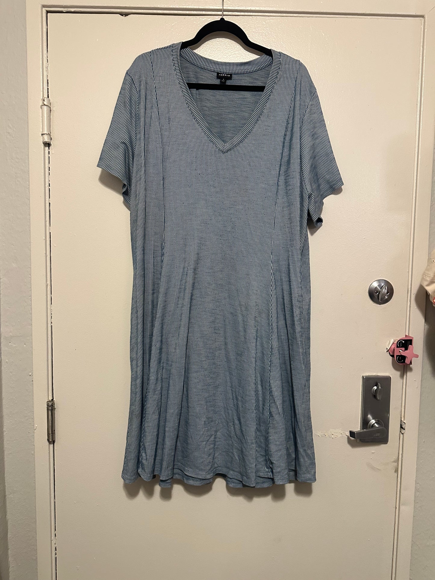 Size 4x (26) Torrid Aline Soft Stripped Dress