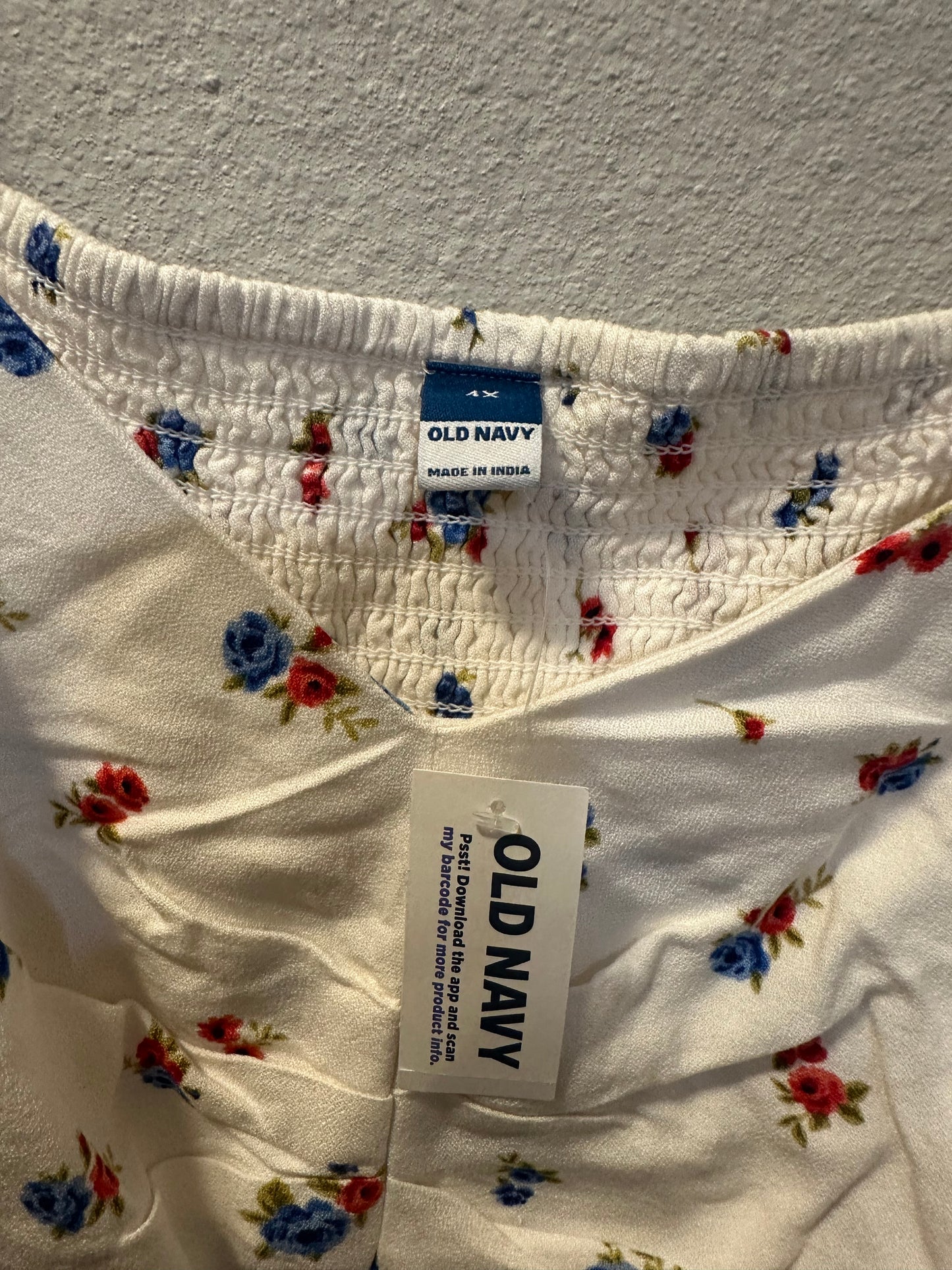 Size 4x (30) White & Floral Old Navy Fit & Flare Dress