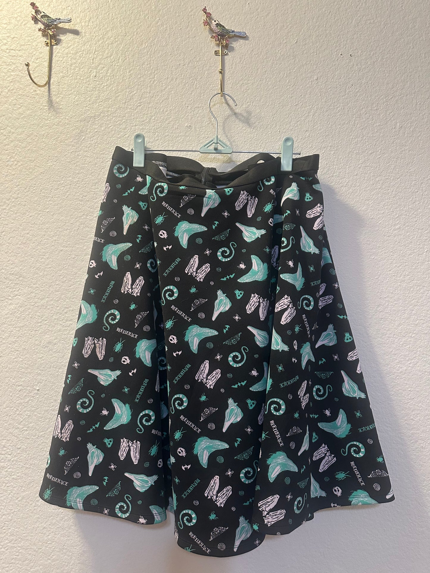 Size 4x (26) Hot Topic Beetlejuice Suspender skirt