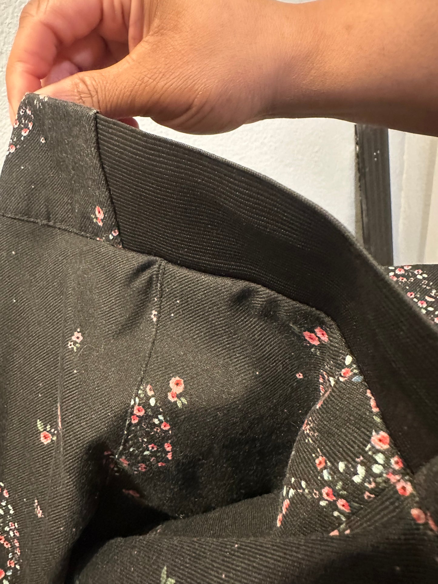 Size 6x (30) Torrid Sugar Skull Mini Twill Pleated Skater Skirt