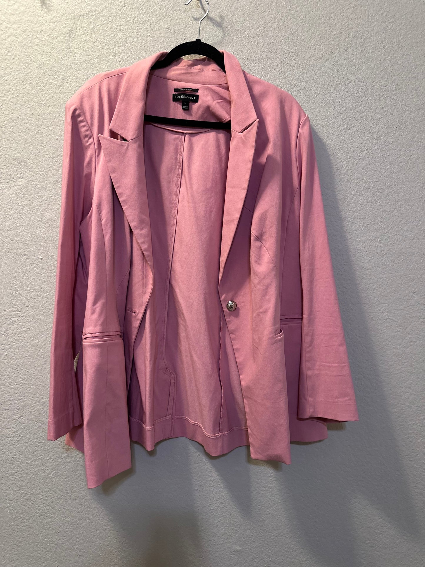 Size 4x (26) blush, pink lame Bryant blazer