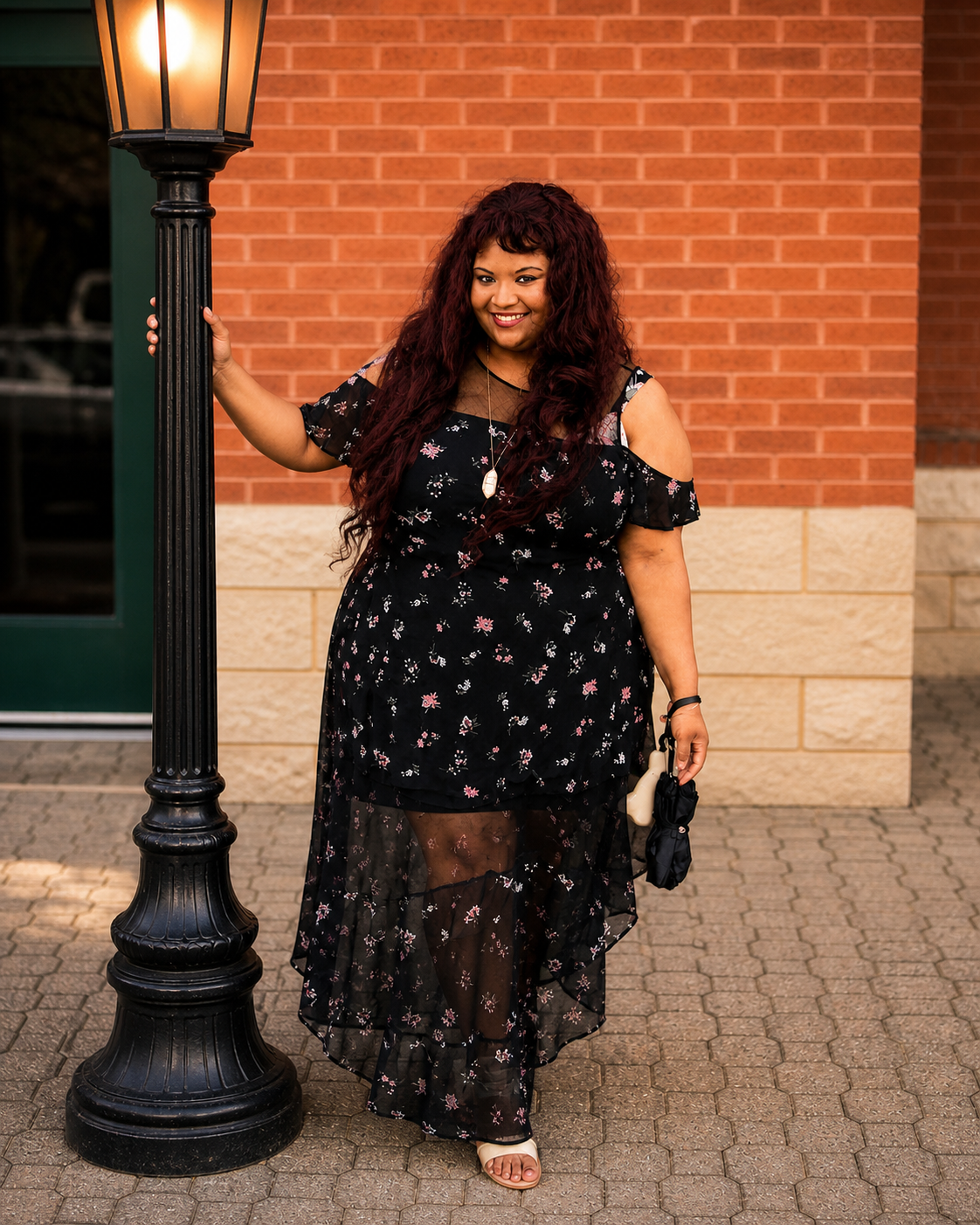 Size 6x (30) Torrid Floral Chiffon Cold Shoulder Maxi Dress.