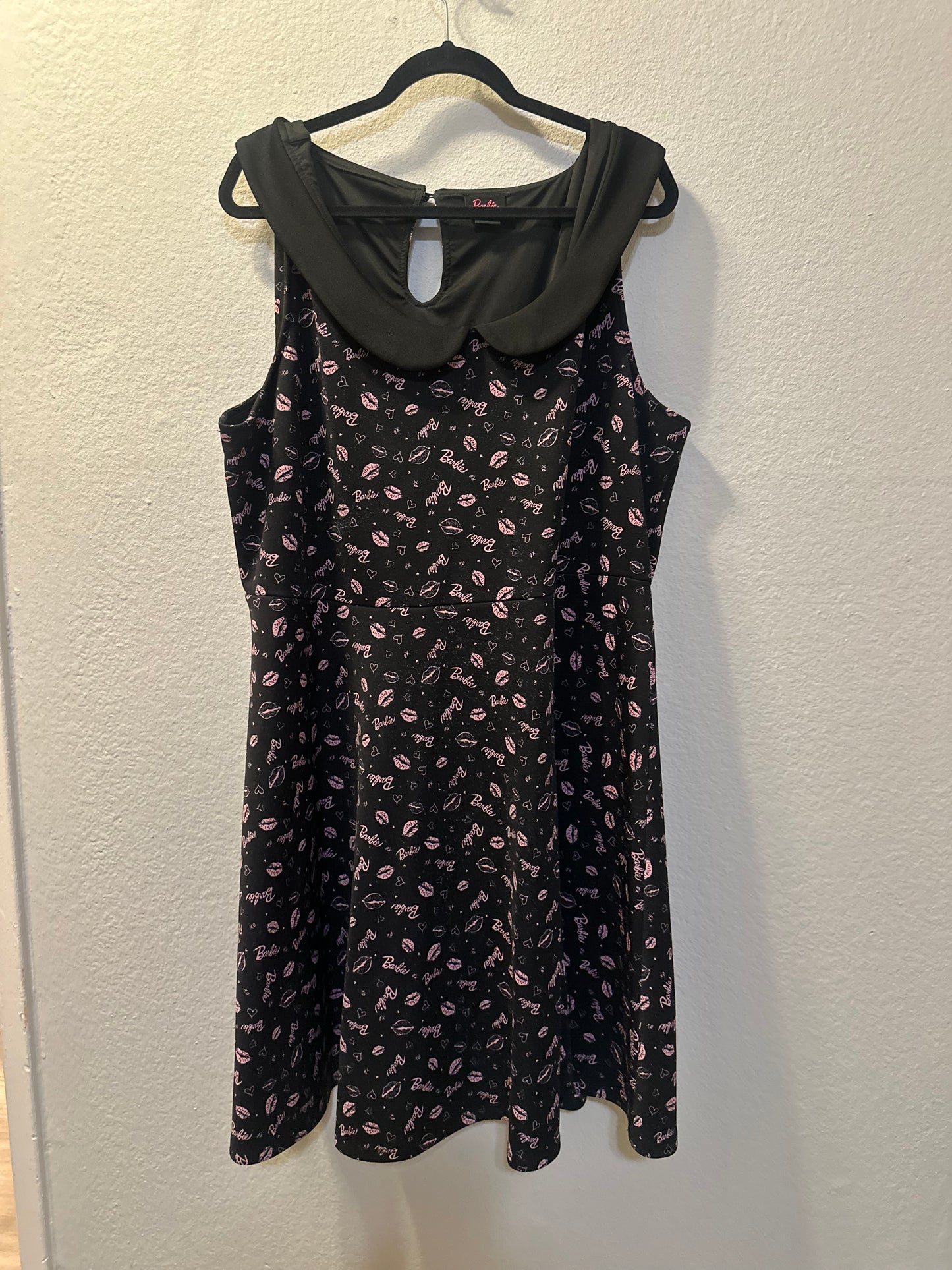 Size 5x (28) Torrid Barbie Dress