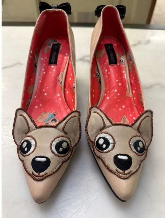 I Heart beige chihuahua puppy themed kitten heels featuring a dog face applique on the toe and black bows on the back.