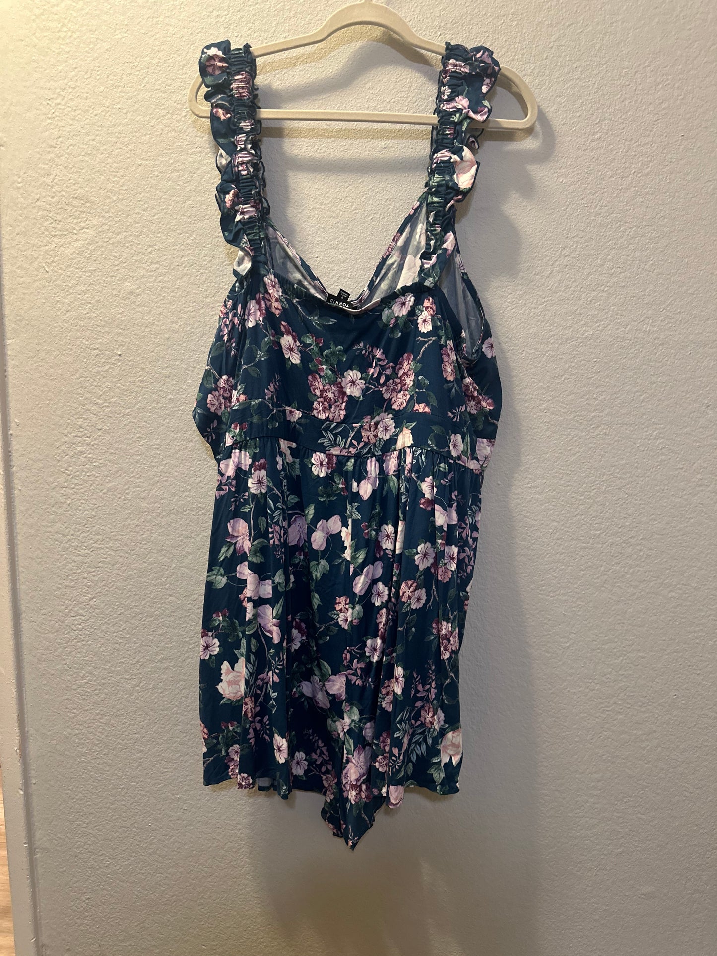 Size 4x (28) Torrid Blue & Pink floral Ruffled Straps Layered Romper