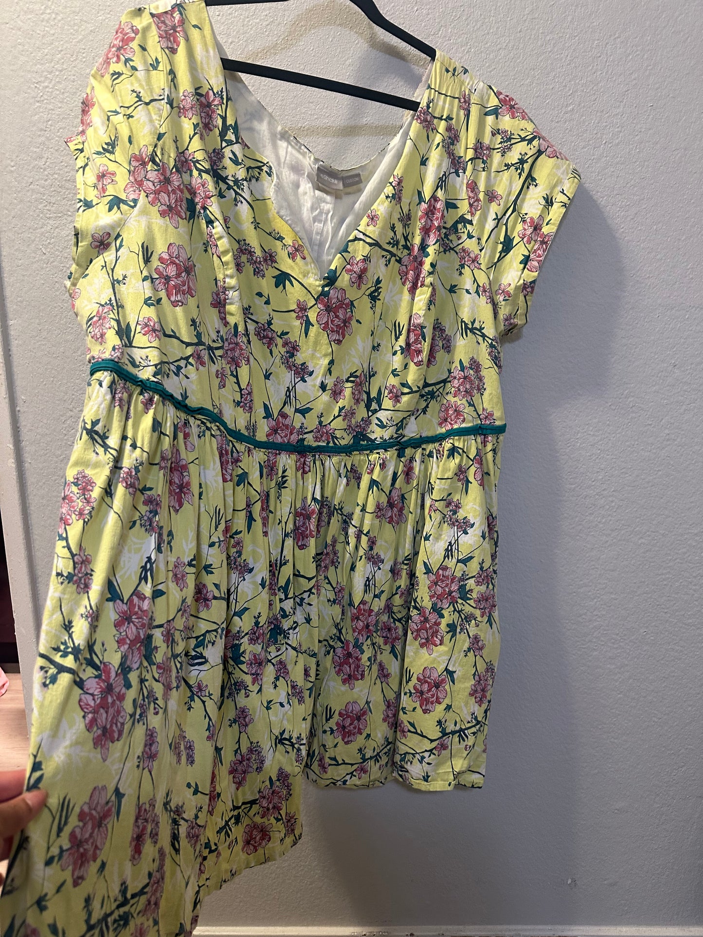 Size 8x (34) Eshakti Yellow Floral Dress