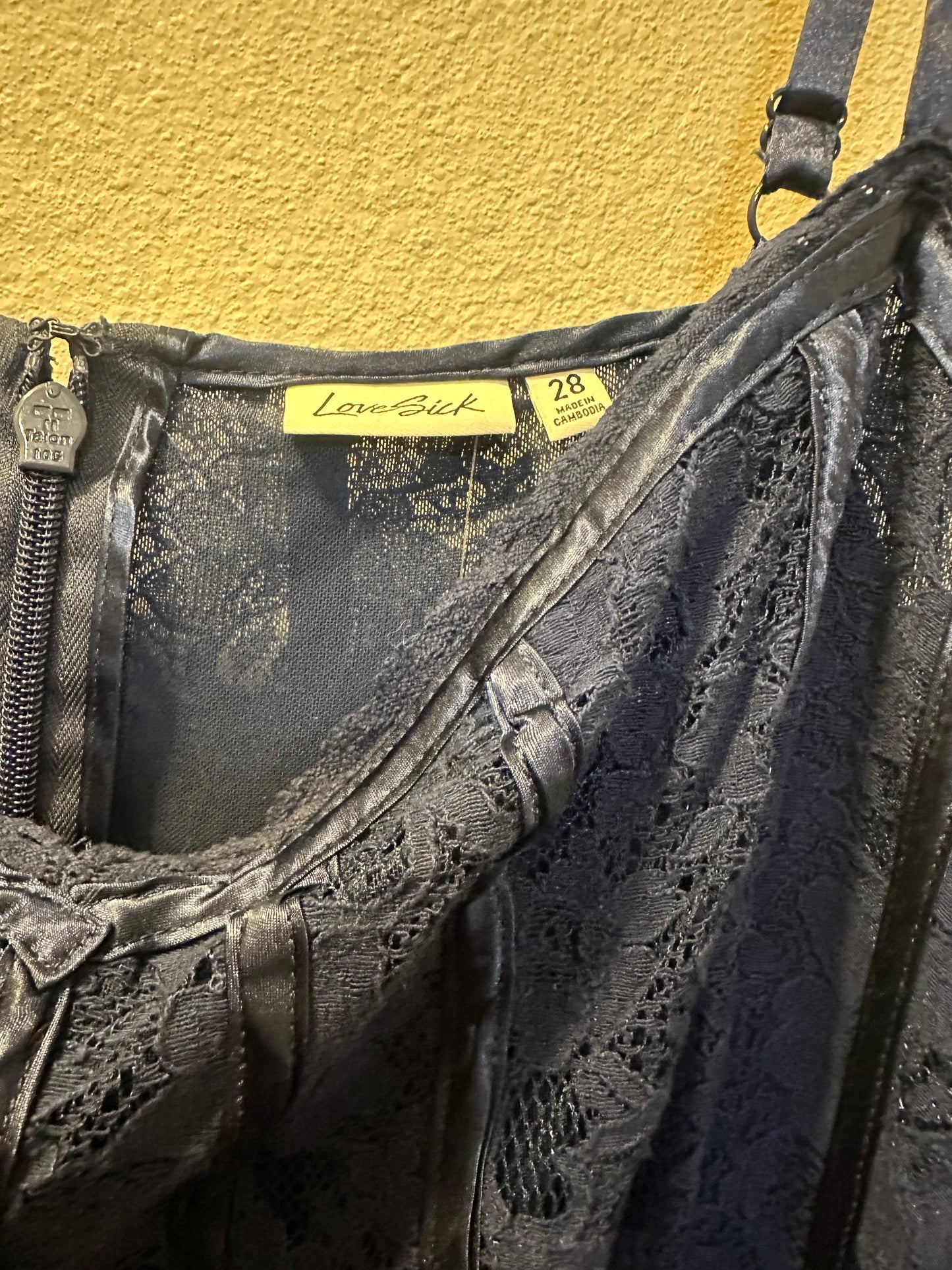 Size 5x (28) Torrid LoveSick blue basque-waist mini dress