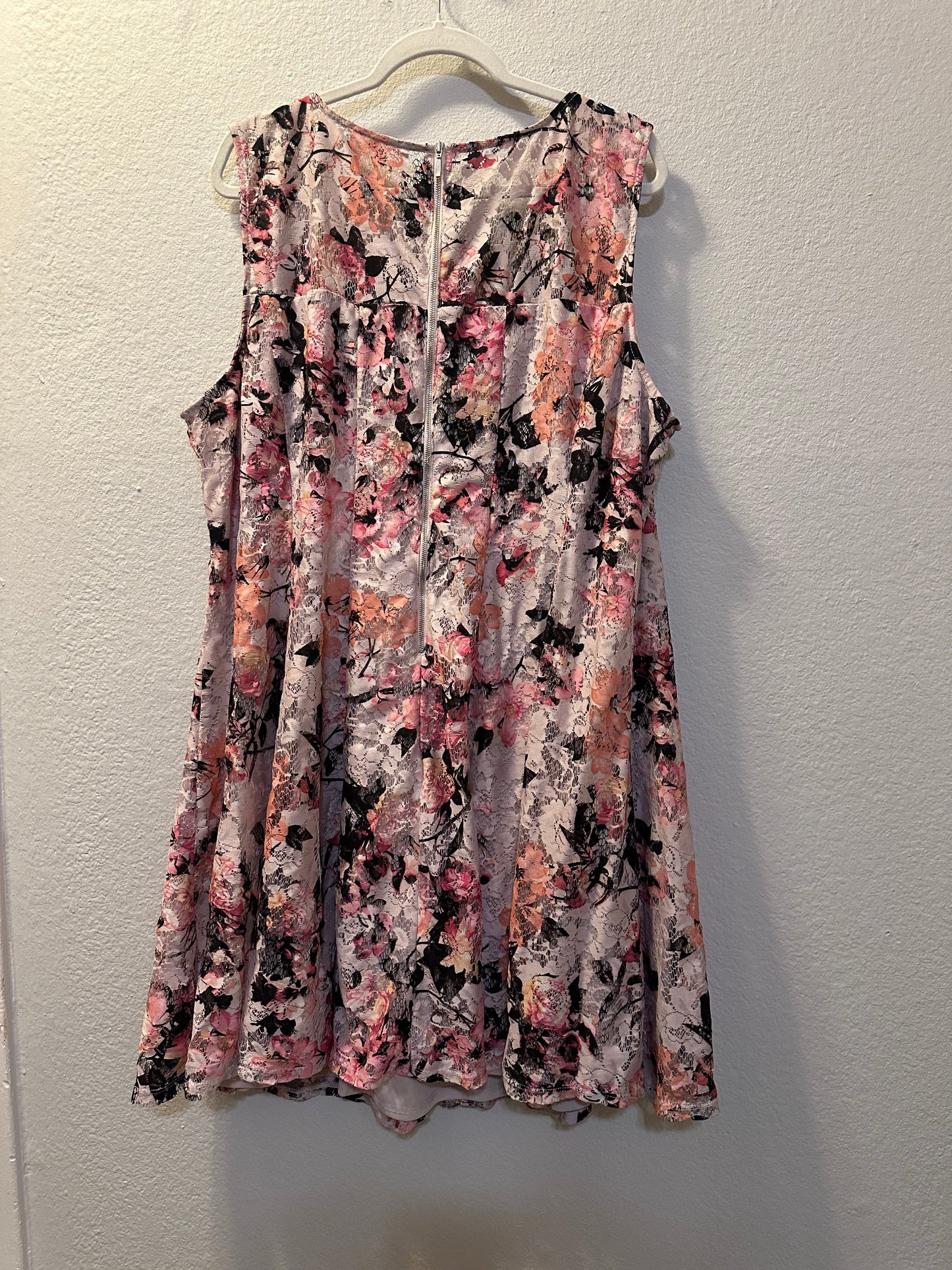 Size 26/28 Lane Bryant Pink Floral Lace Dress