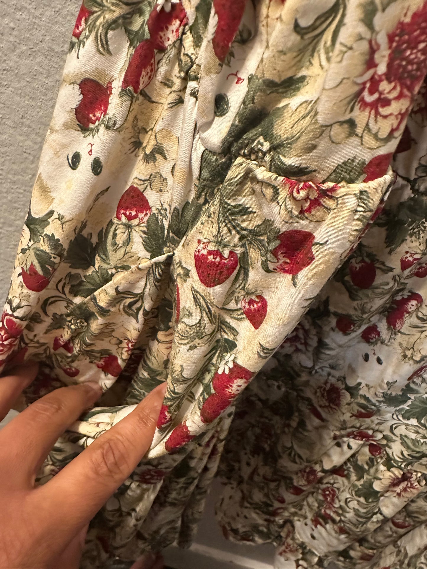 Size 5x (28) Thorn & Fabel Strawberry Kitten Dress