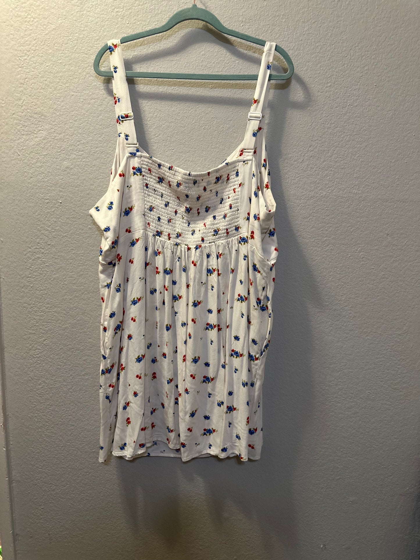 Size 4x (30) White & Floral Old Navy Fit & Flare Dress