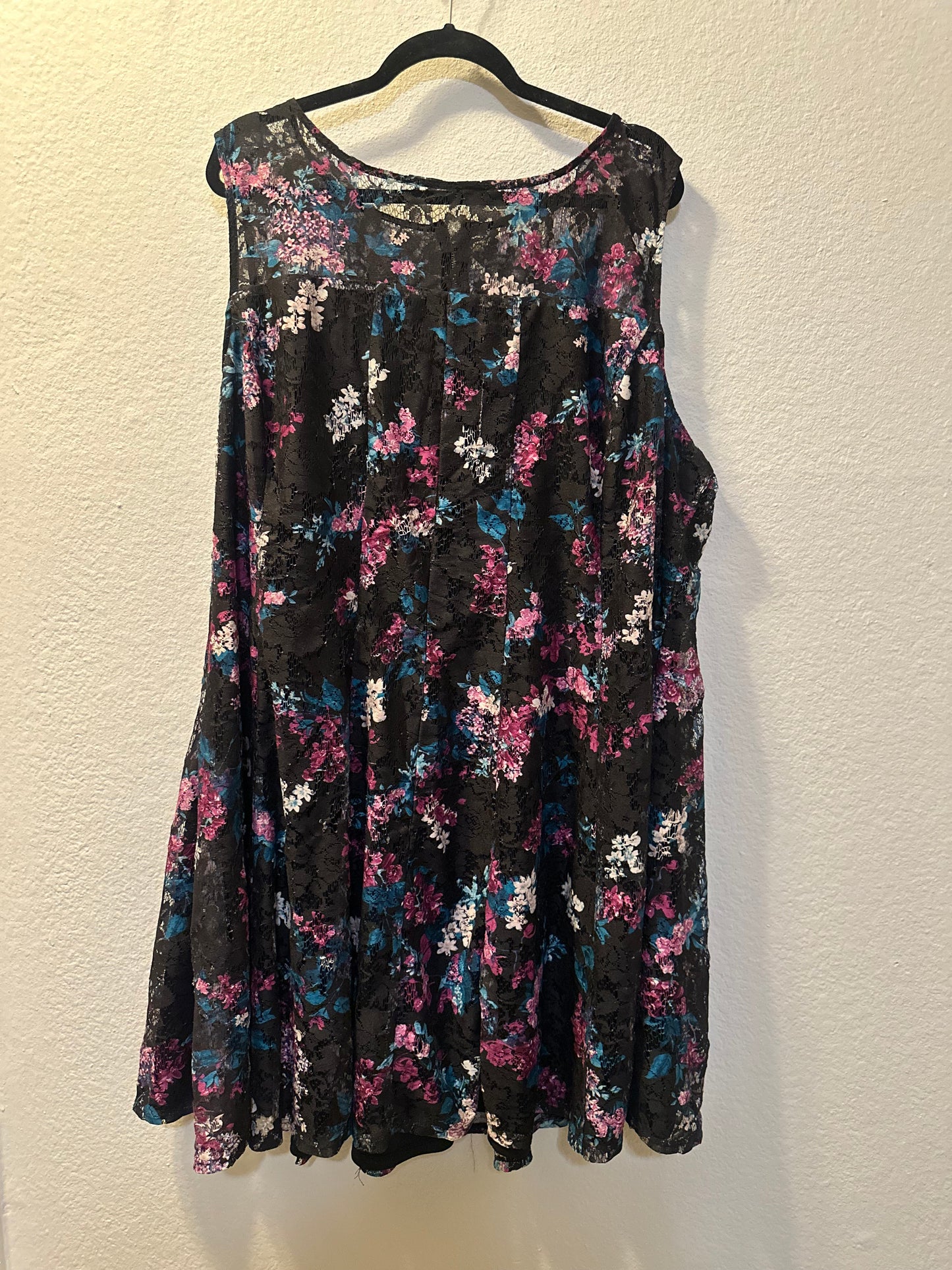 Size 26/28 Lane Bryant Black & Floral Lace Dress