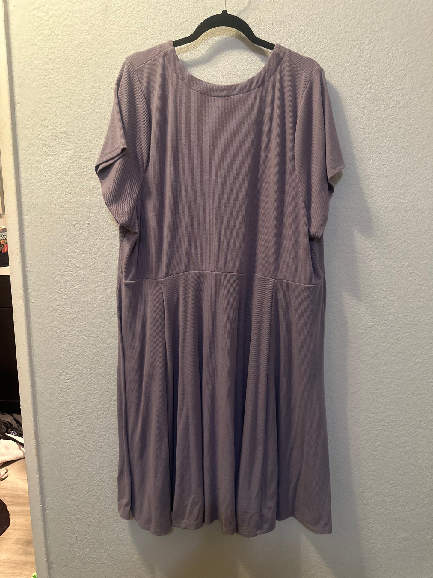 Size 4x (28) Torrid Purple Ribbed Button Down Skater Dress.