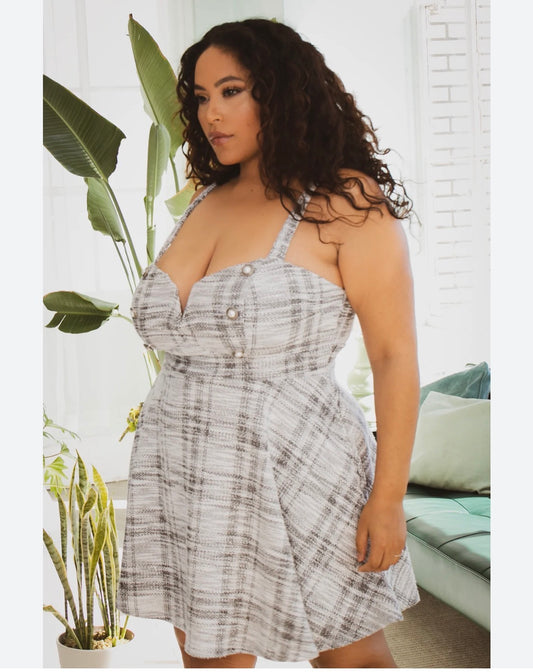 Size 4x Curvy Sense ALIZEE PEARL BUTTON FLARE DRESS- BLACK