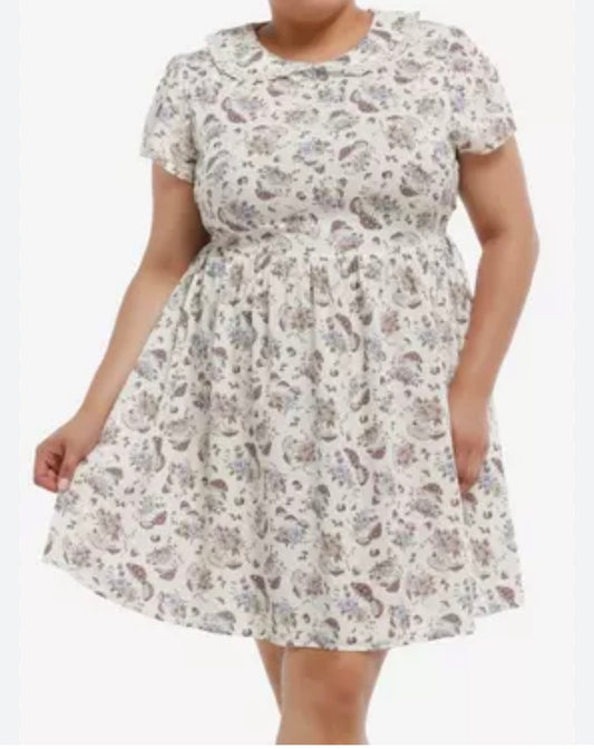 Size 5x (28) Hot Topic Cream Butterfly Mushroom Collared Dress Plus Size with a cottagecore floral and insect pattern.