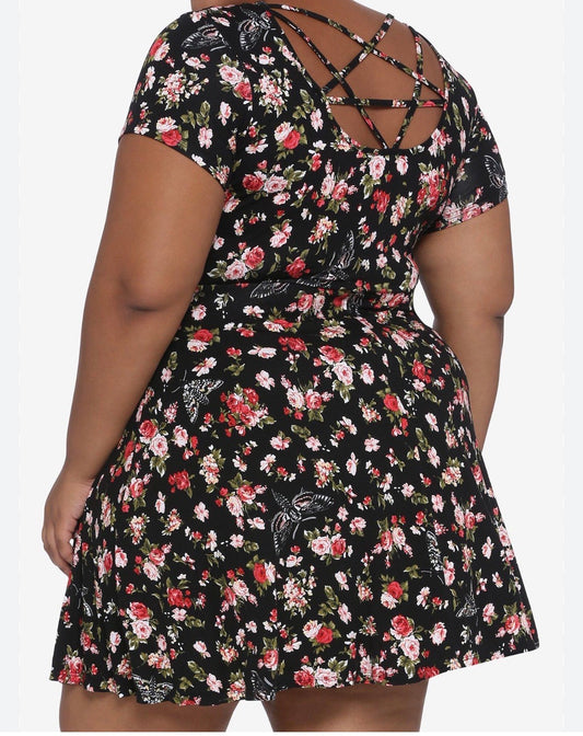 Size 5x (28) Hot Topic Moth & Rose Strappy Dress