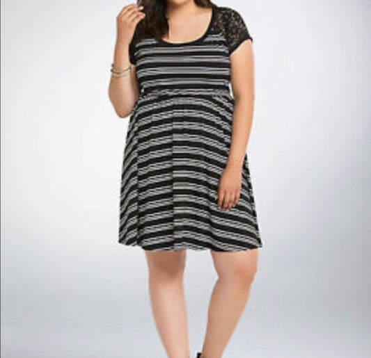 Size 5x (28) Torrid black and white striped skater dress