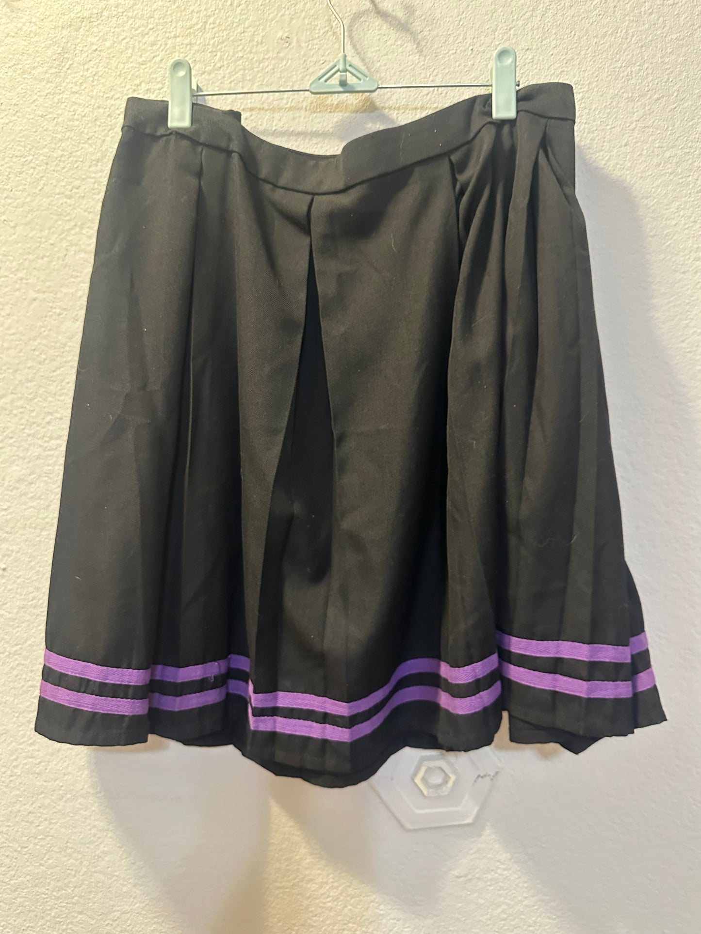 Size 5x (28) Black & Purple Cheer Skirt Plus