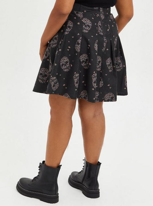 Size 6x (30) Torrid Sugar Skull Mini Twill Pleated Skater Skirt