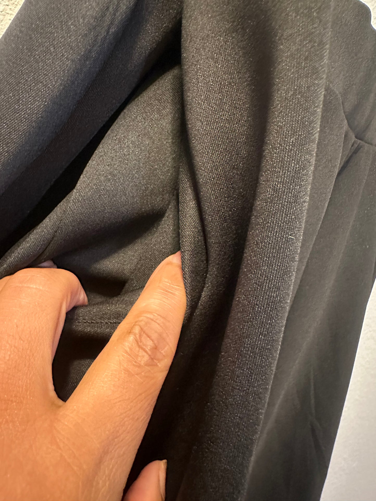 Size 6x (30) Torrid Mini Scuba Skater Skirt