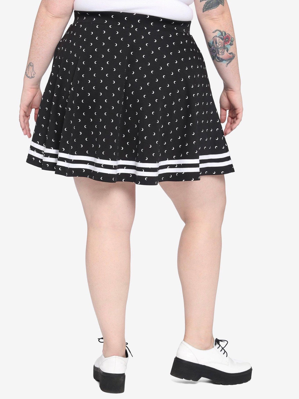 Size 5x (28) Hot Topic Black & White Moon Skirt