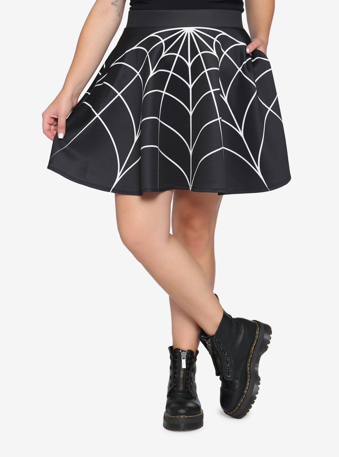 Size 5x (28) Hot Topic Spiderweb Skirt