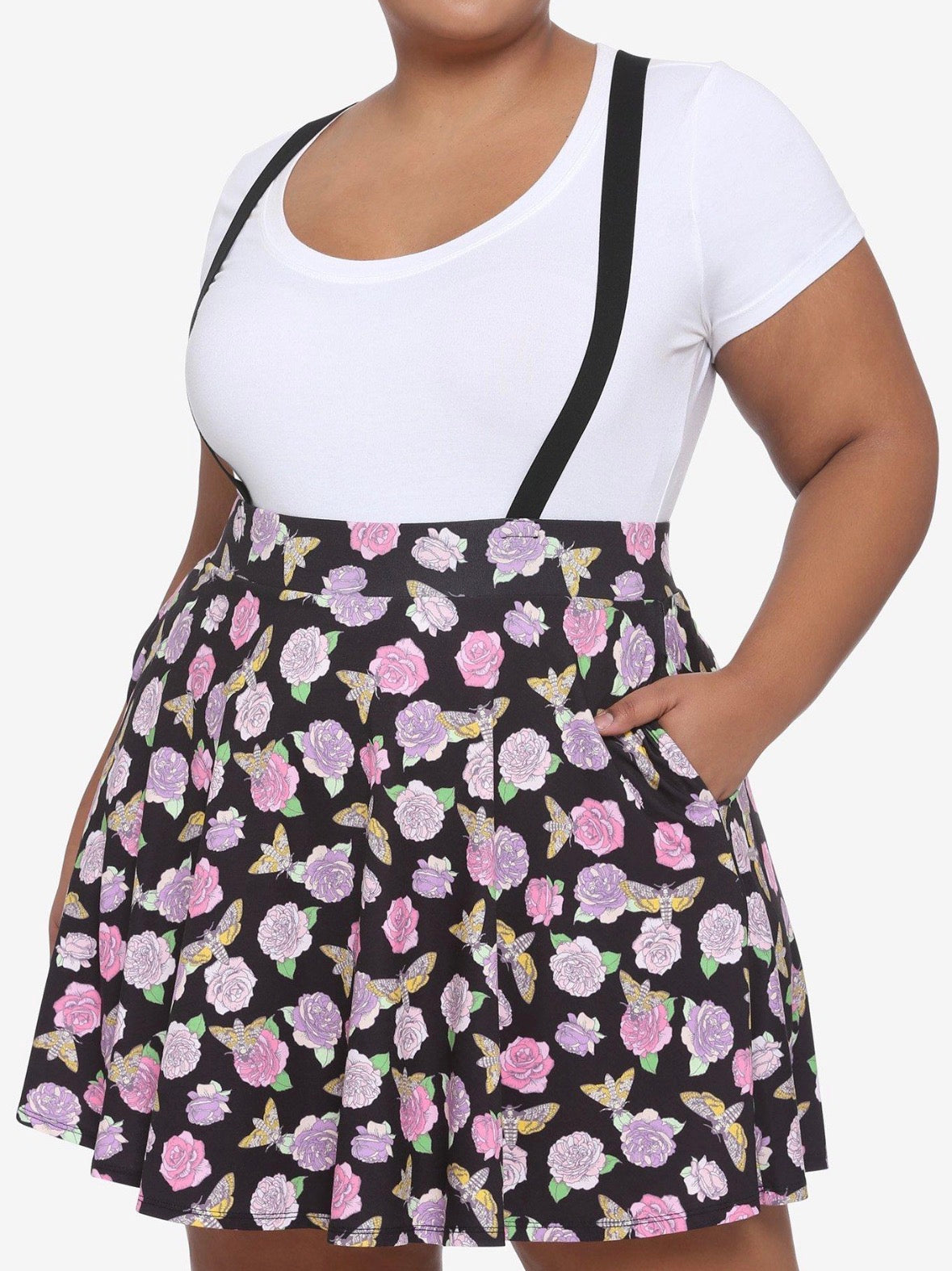 Size 5x (28) Hot Topic Pastel Roses & Moths Suspender Circle Skirt
Plus Size