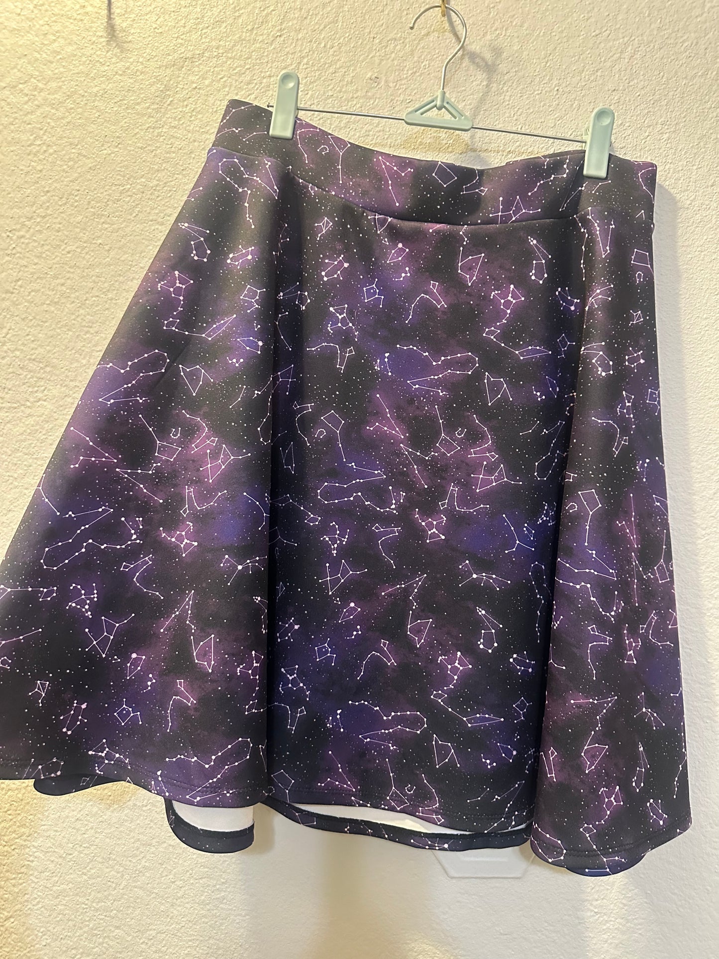 Size 5x (28) Hot Topic Constellation Print Skater Skirt