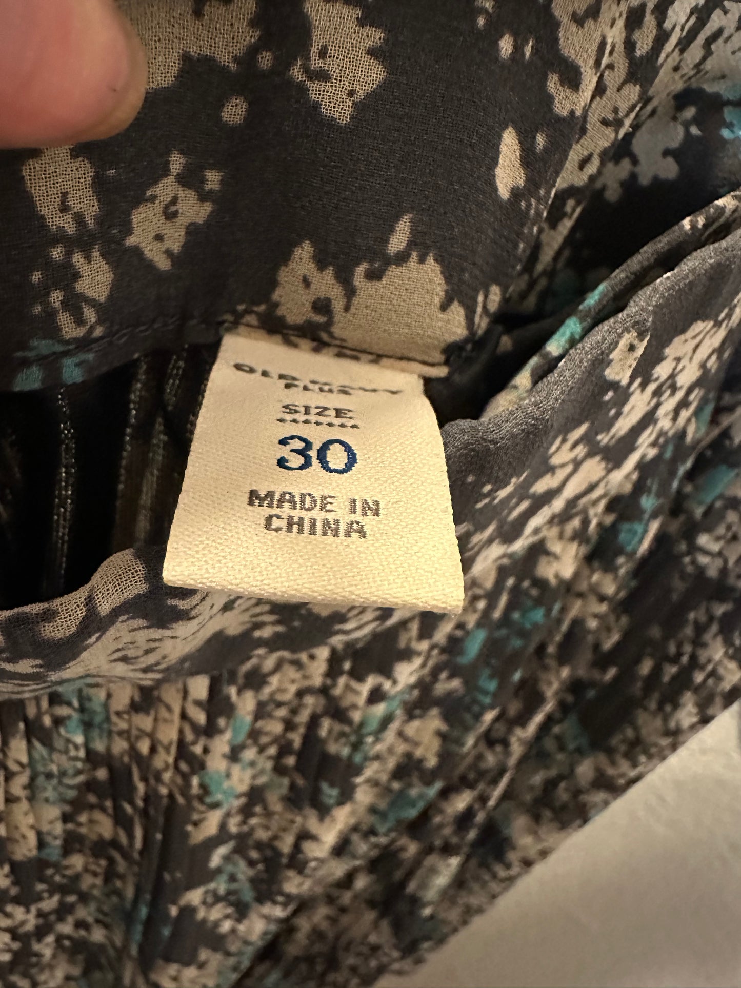 Size 4x (30) Old Navy Floral Mini Skirt