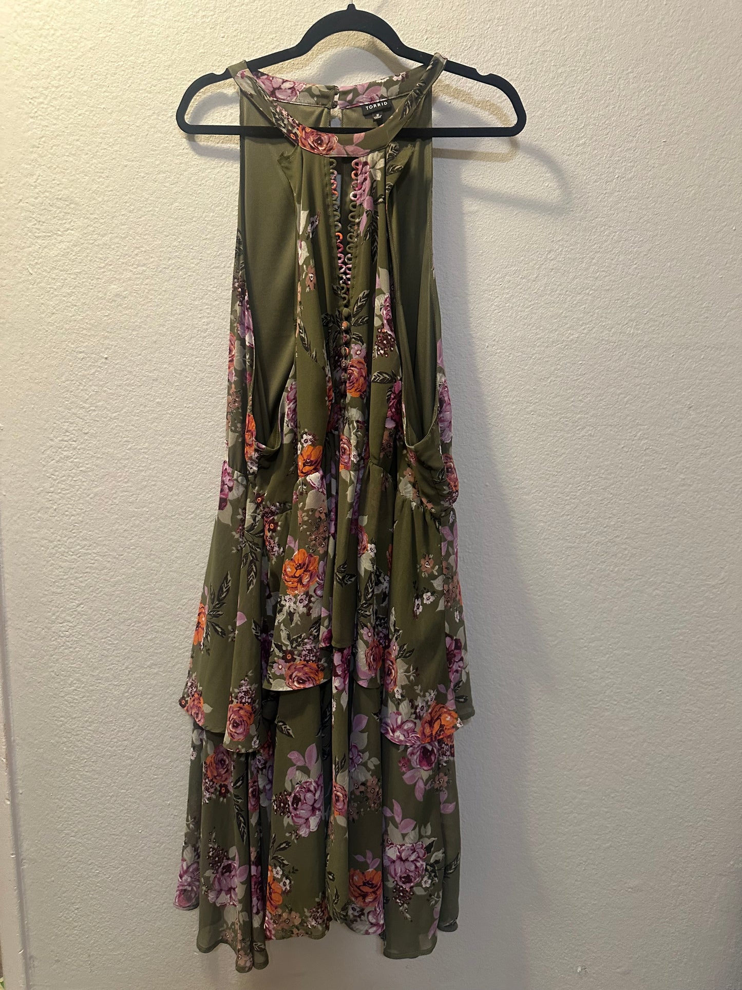 Size 5x (28) Torrid Olive Floral Chiffon Ruffle High Neck Dress