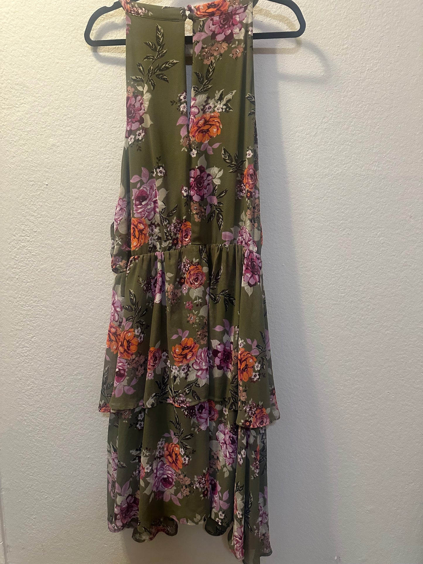 Size 5x (28) Torrid Olive Floral Chiffon Ruffle High Neck Dress