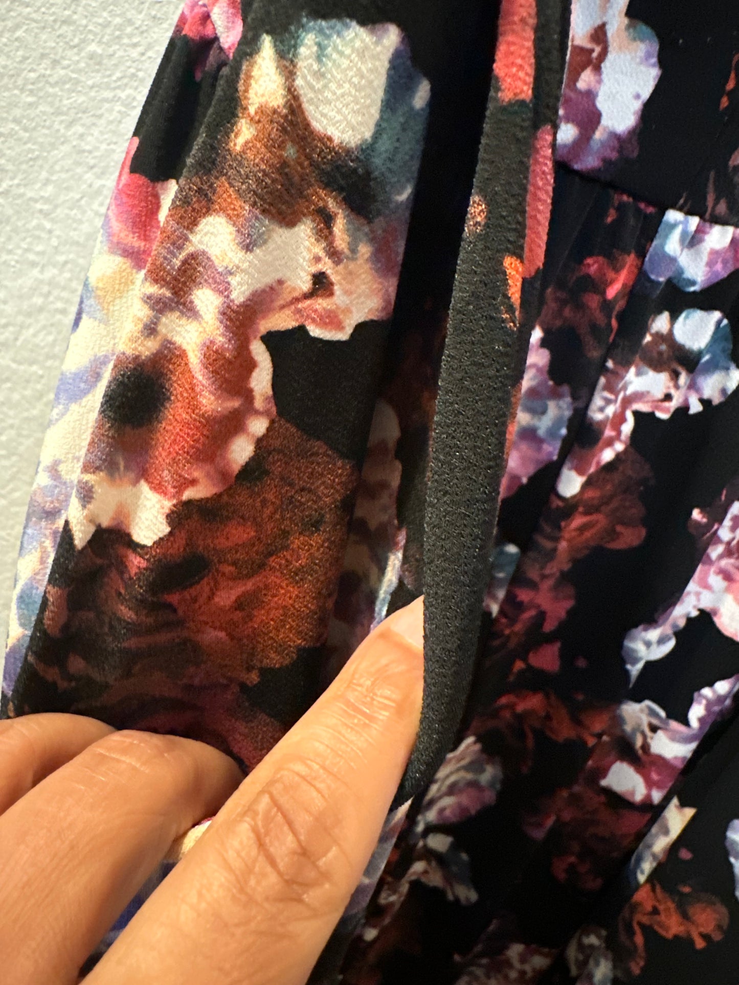 Size 6x (30) Floral Dress with shoulder ties from torrid