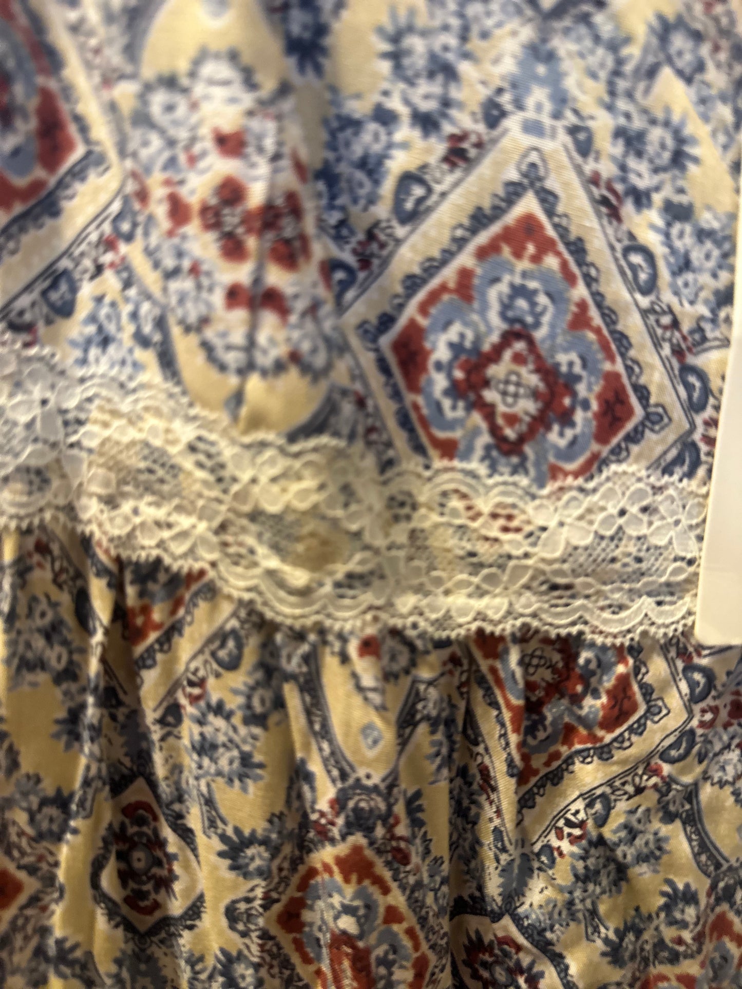 Size 18 Bloom Chic Maxi Pattern Dress With Lace