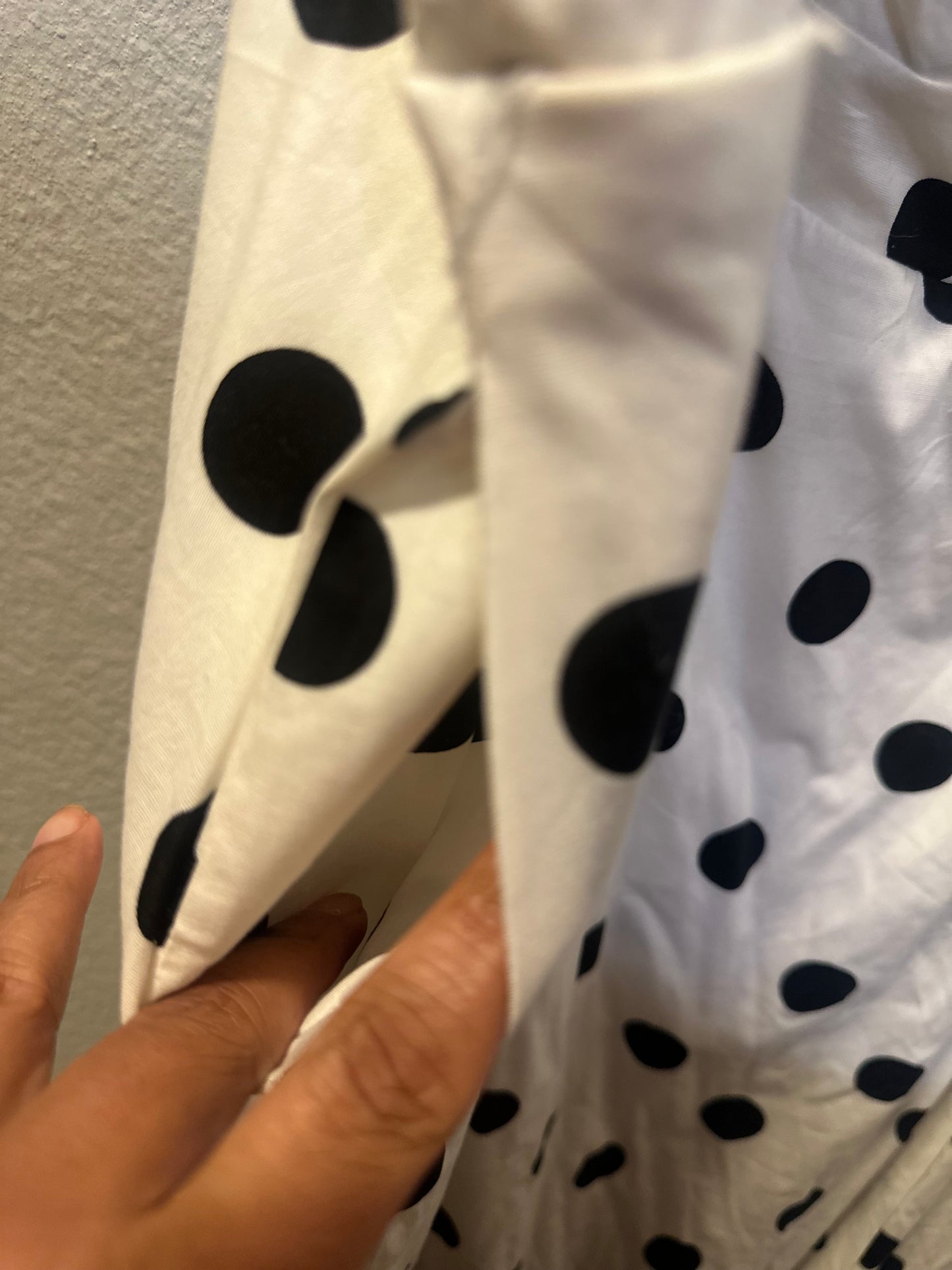 Size 6x (30) Torrid Black And White Polka Dot Midi Dress