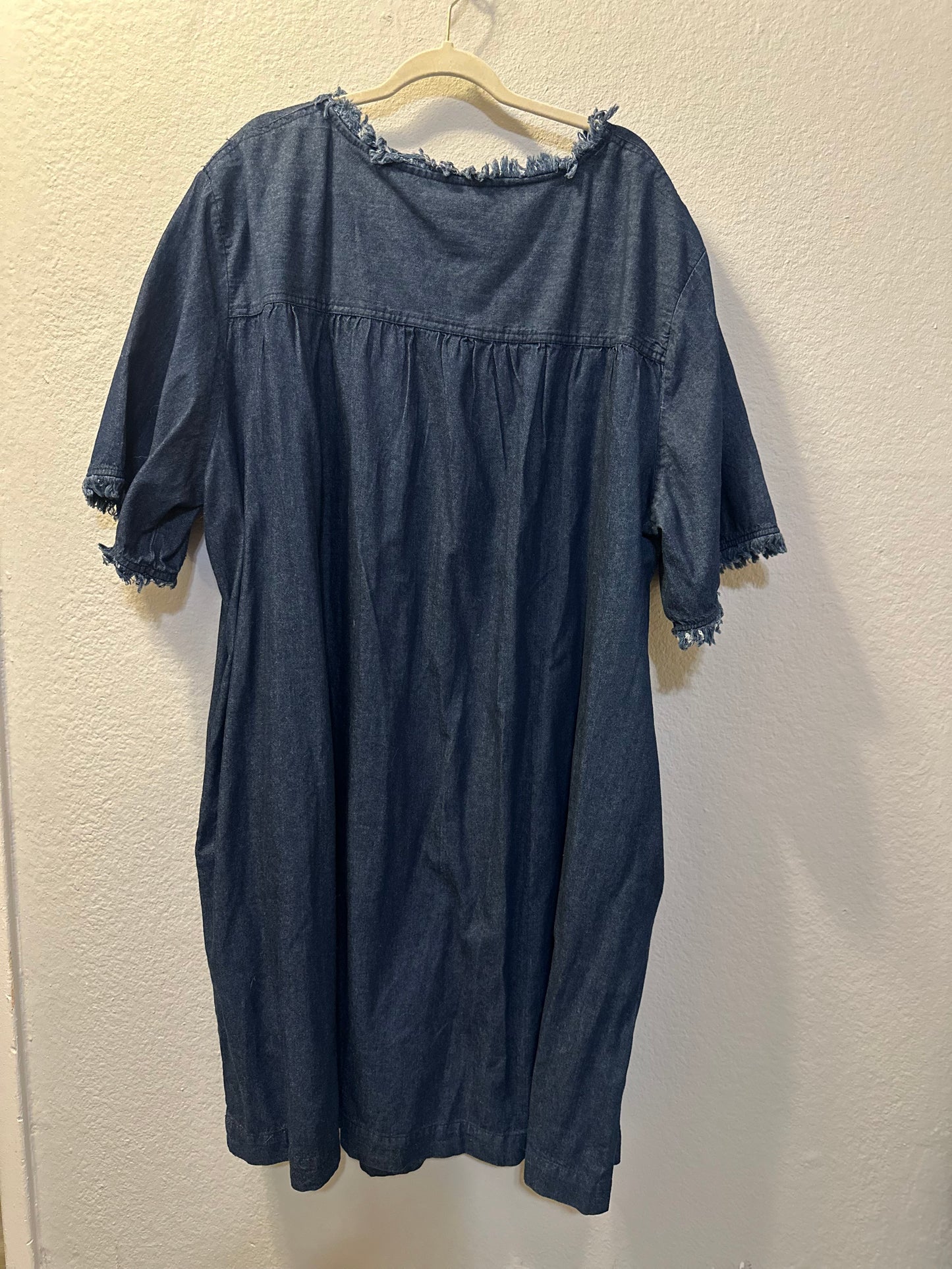 Size 7x (32) Denim Dress by Romans