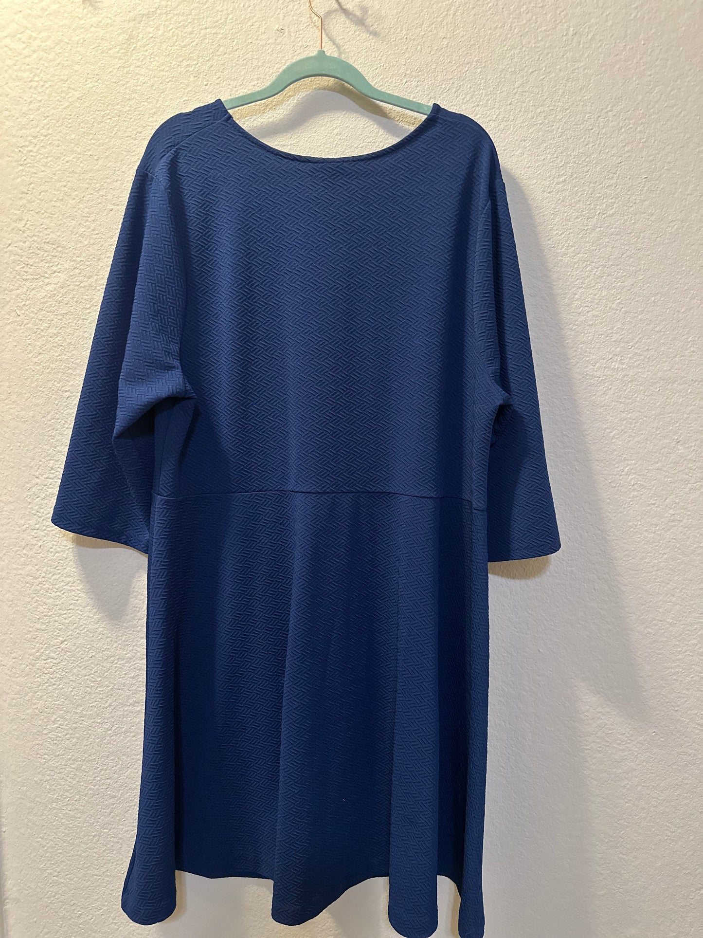 Size 4x (26) Navy Blue 3/4 length sleeve sweater dress