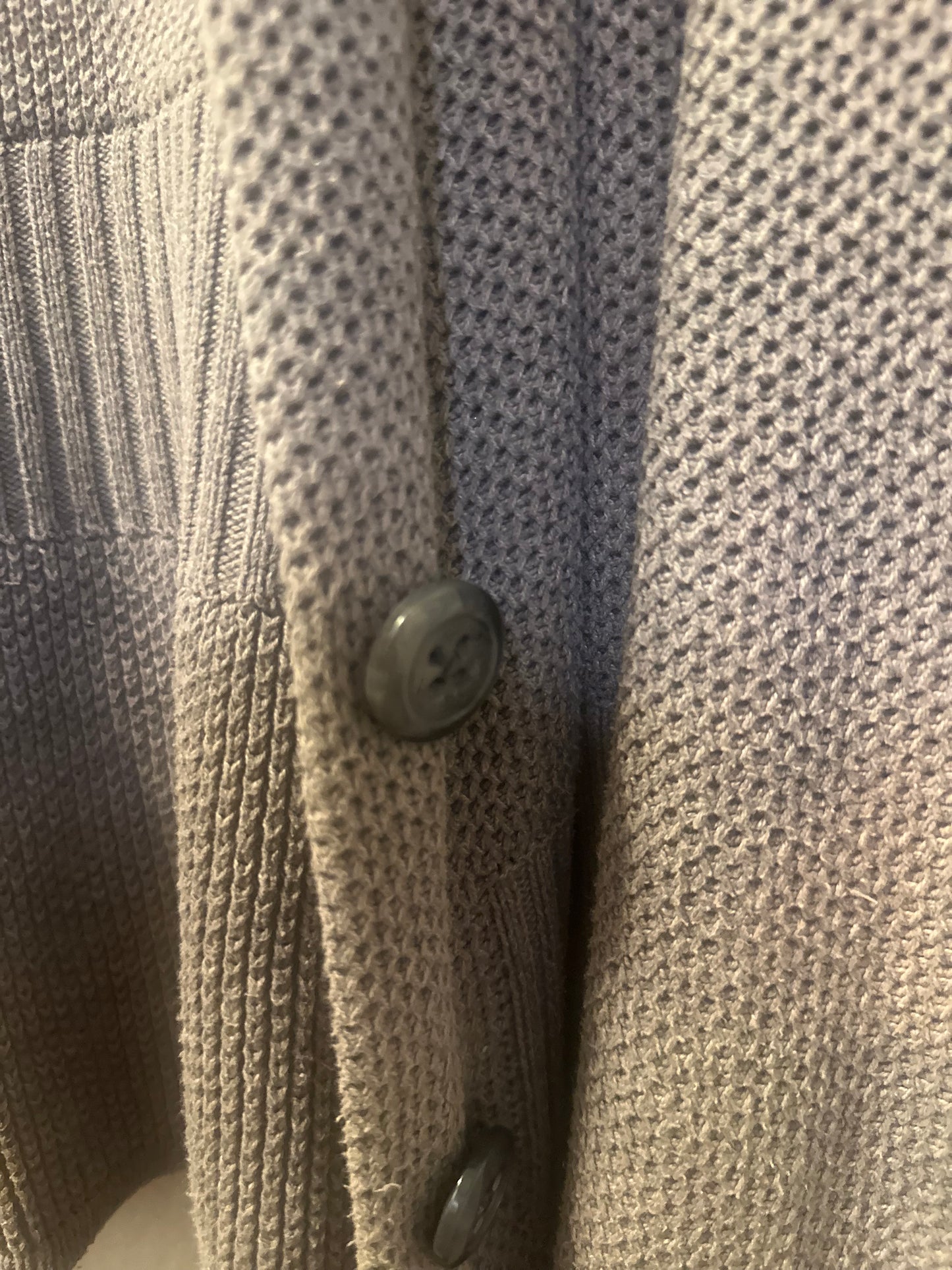 Size 3x (24) Apt 9 knitted gray button front short cardigan ￼