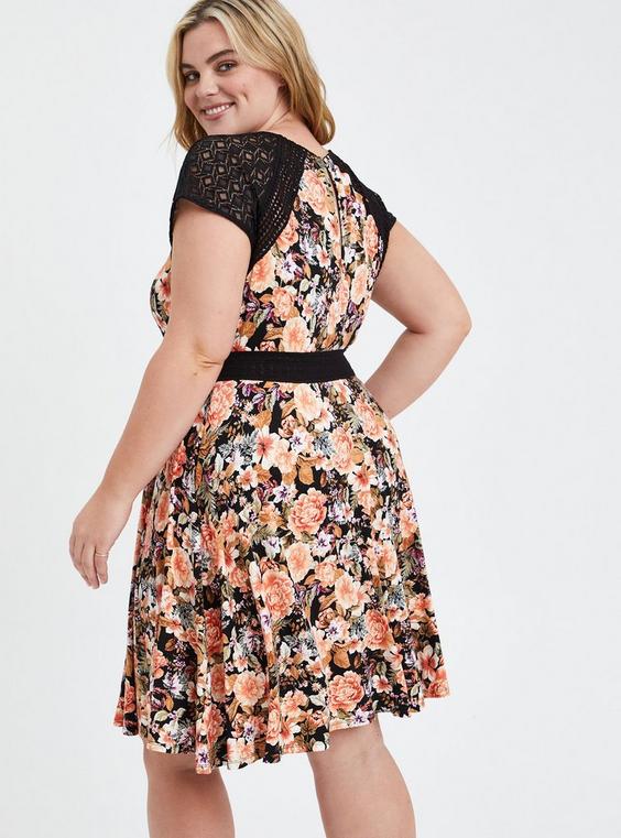 Size 5x (28) Floral Mini Super Soft Lace Inset Skater Dress