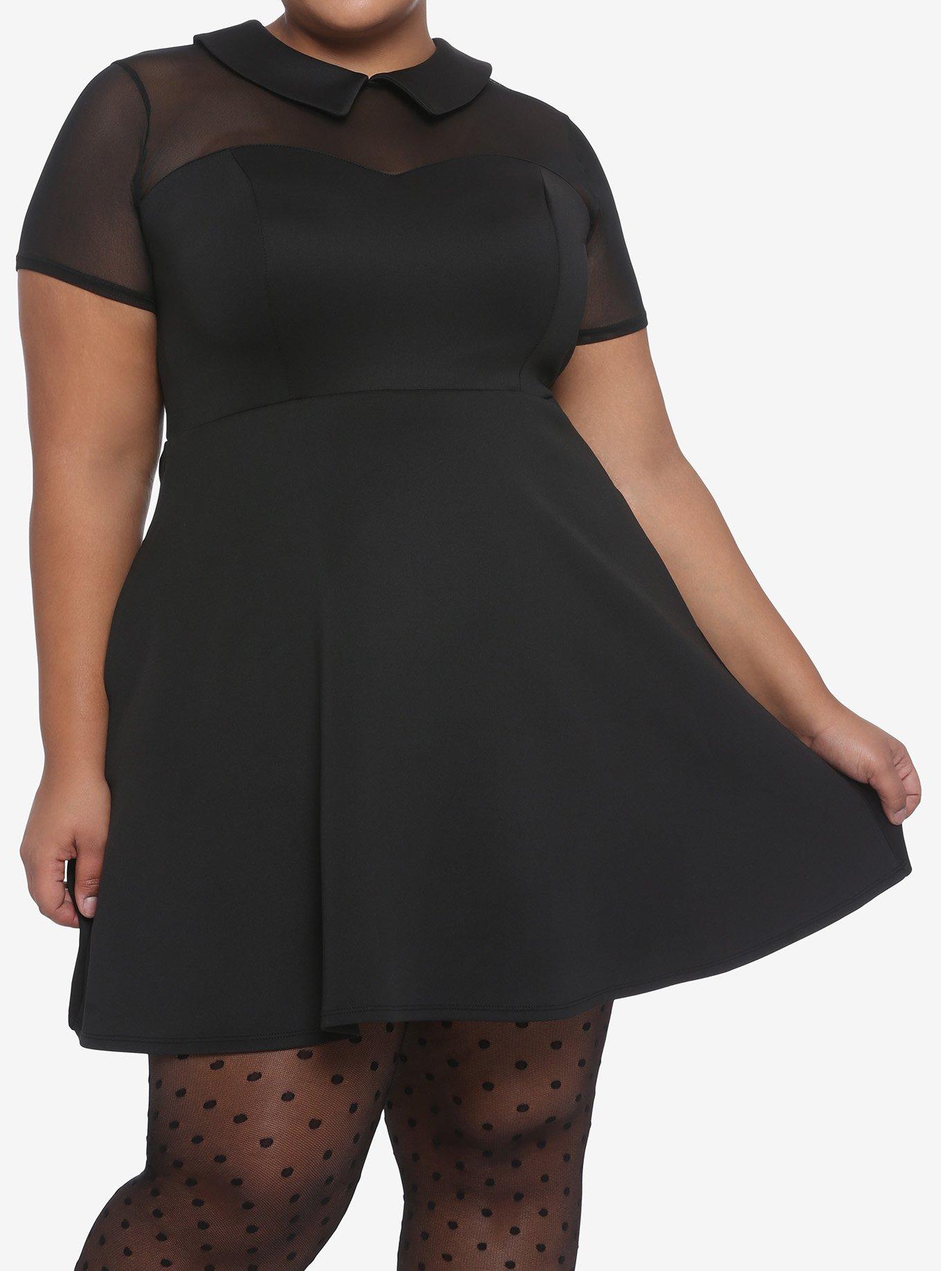 Size 5x (28) Hot Topic collar skater dress with mess