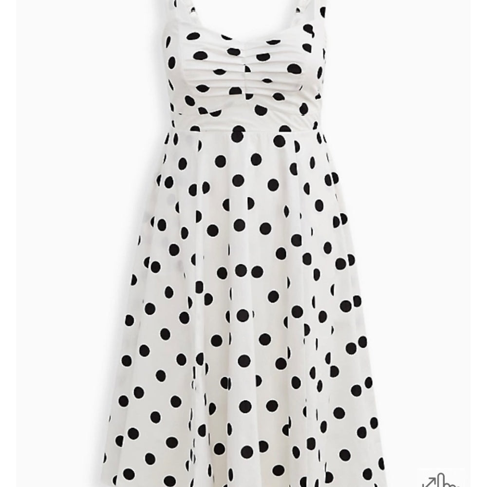 Size 6x (30) Torrid Black And White Polka Dot Midi Dress