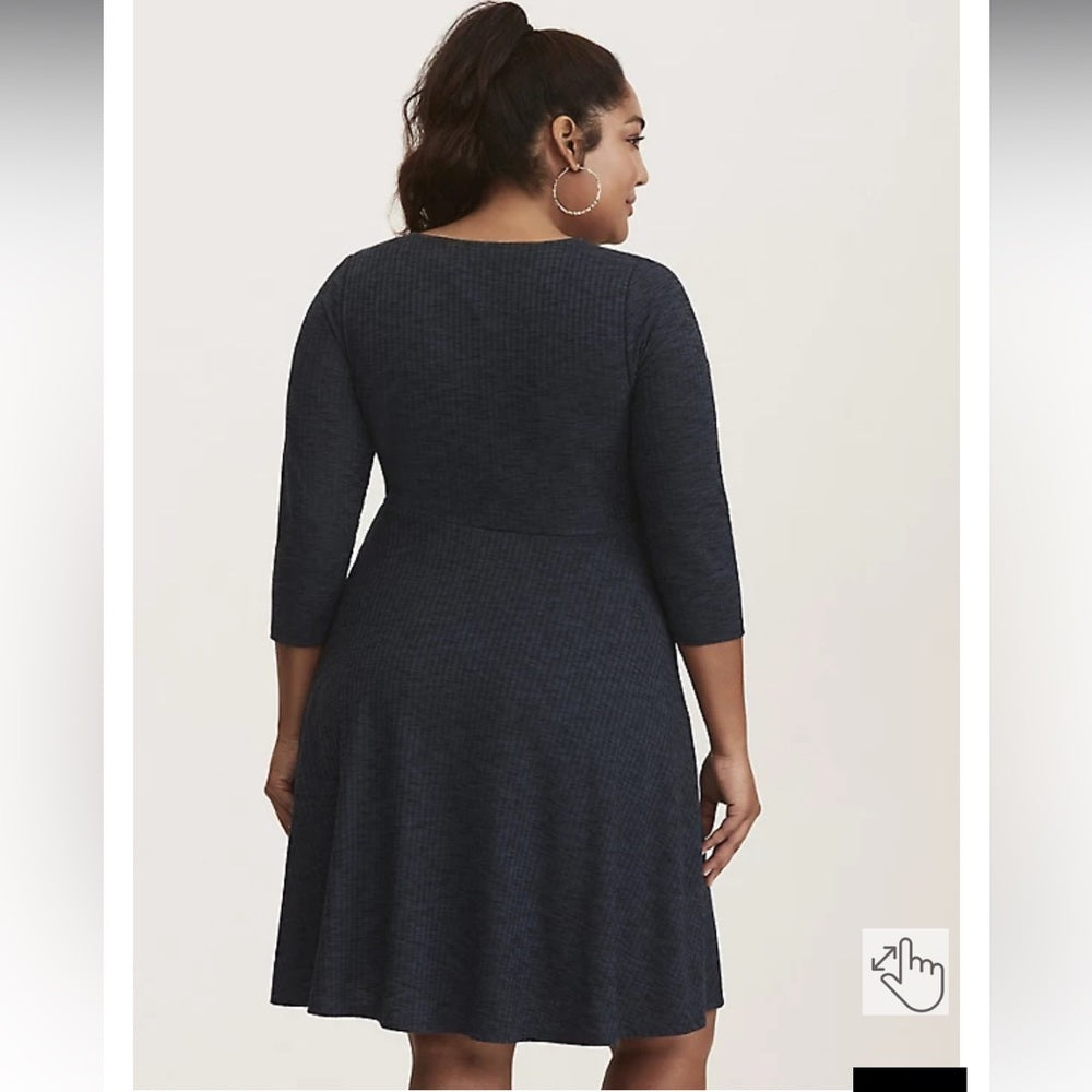 Size 3x (24) Torrid Faux Wrap Dress