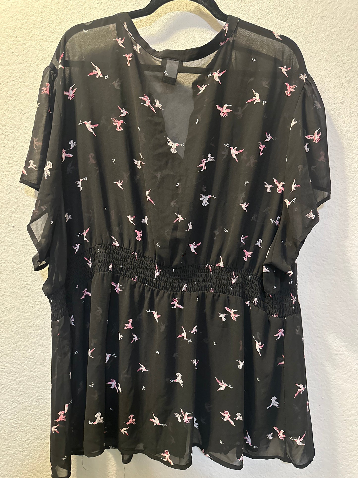 Size 5x (28) Torrid Hummingbird Sheer Blouse