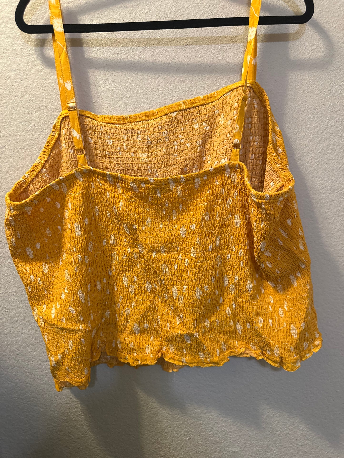 Size 5x (28) TORRID Yellow FLORAL CHALLIS STRETCH Smocked CROP CAMI
