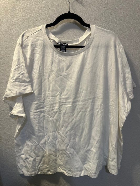 Size 5x (28) Hot Topic plain white T-shirt