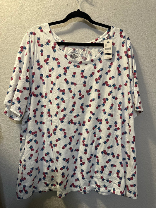 Size 4x/5x (26/28) Lane Bryant short sleeve pineapple T-shirt