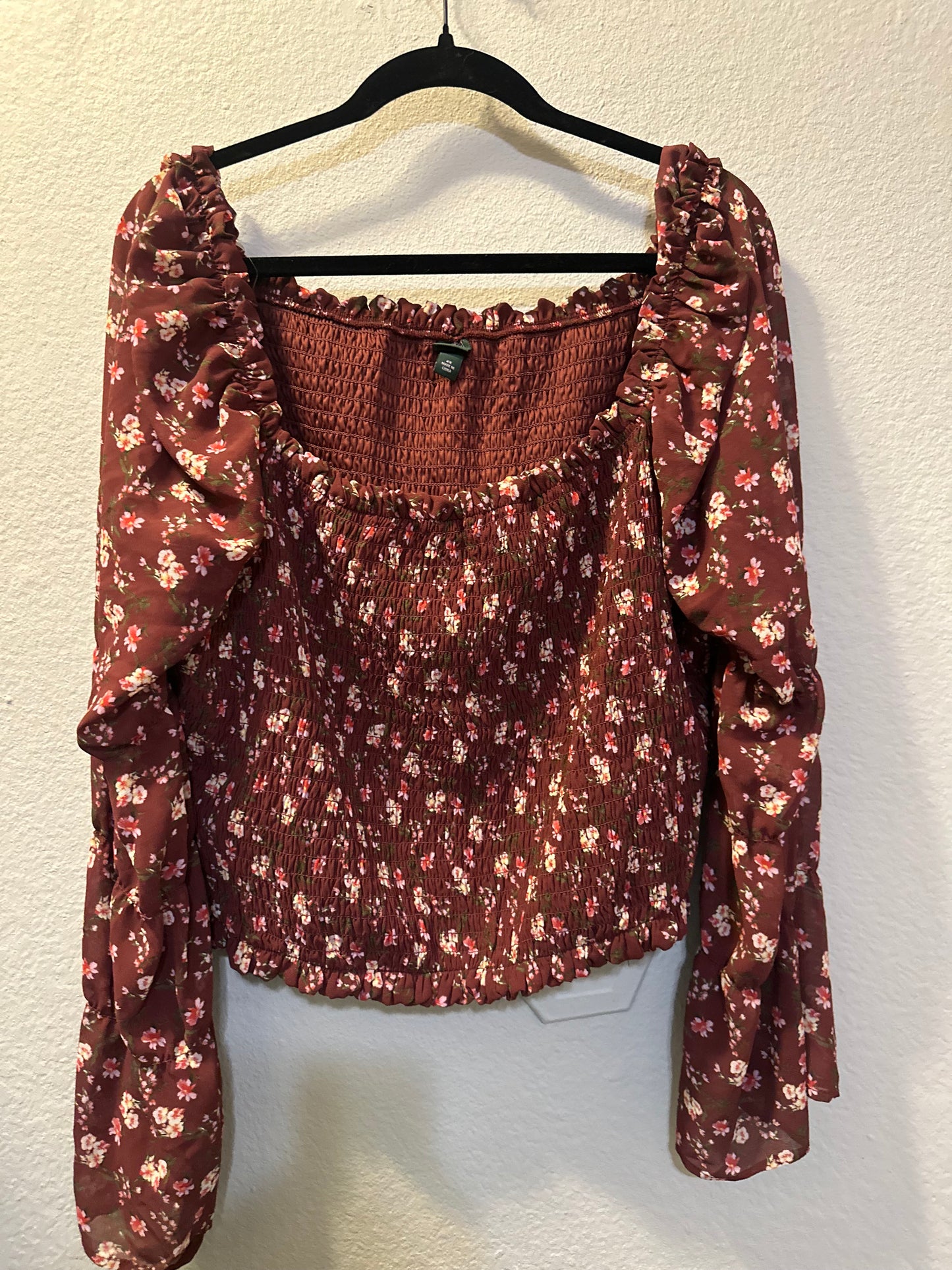 Size 4x (22) maroon floral cropped smocked top from Wild Fable.